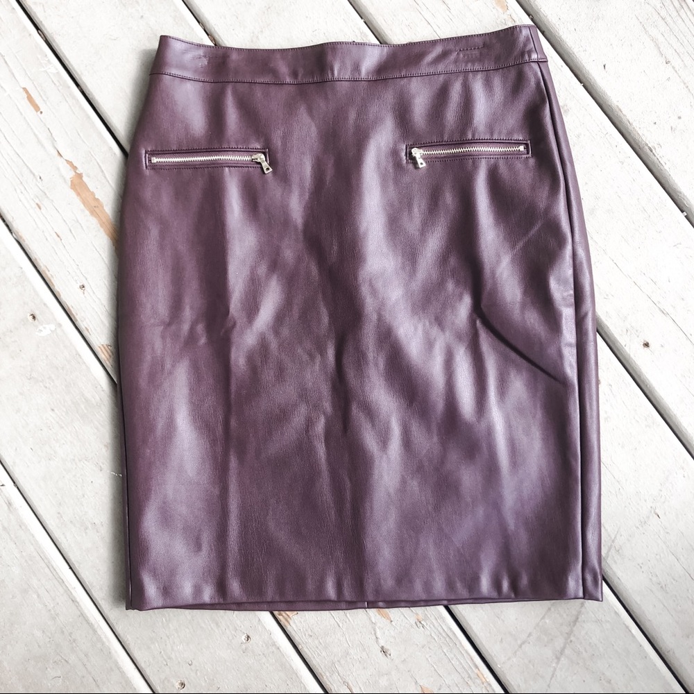 Loft Faux Leather Skirt in Plum Size 6
